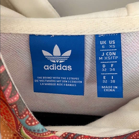 Cropped adidas hoodie! - Picture 2 of 2
